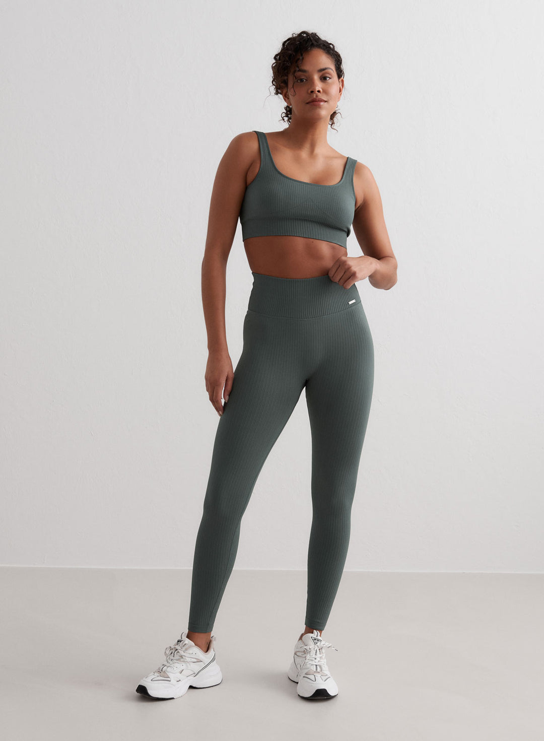 Bundle of owner store active reg Length Leggings+ sage bra