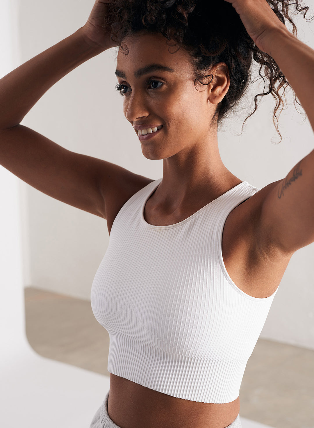 White Ribbed Seamless Crop Top AIM N